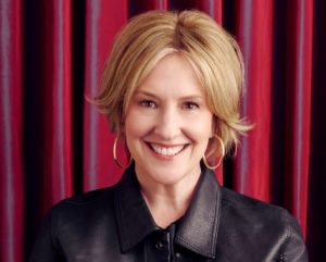 cara berbicara dengan percaya diri Brene Brown