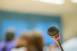 teknik vokal dalam public speaking di tempat kerja