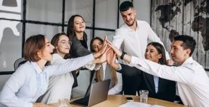 Cara Efektif Mengembangkan Komunikasi Asertif ala Juru Bicara Indonesia