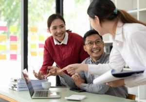 Panduan Praktis Mengembangkan Komunikasi Asertif bersama juru bicara indonesia