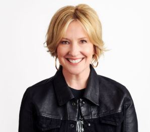 pelatihan berbicara di depan umum Studi Kasus Sukses Karir Berkat karena Pelatihan Public Speaking Brene Brown