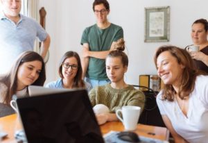 kemampuan adaptasi leadership soft skills juru bicara indonesia