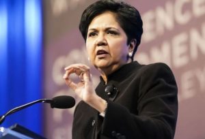 pelatihan berbicara di depan umum mengapa kursus public speaking adalah investasi terbaik untuk karir anda indra nooyi