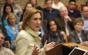 cara menyampaikan pidato yang efektif teknik presentasi yang mengesankan Ala Carly Fiorina Juru Bicara